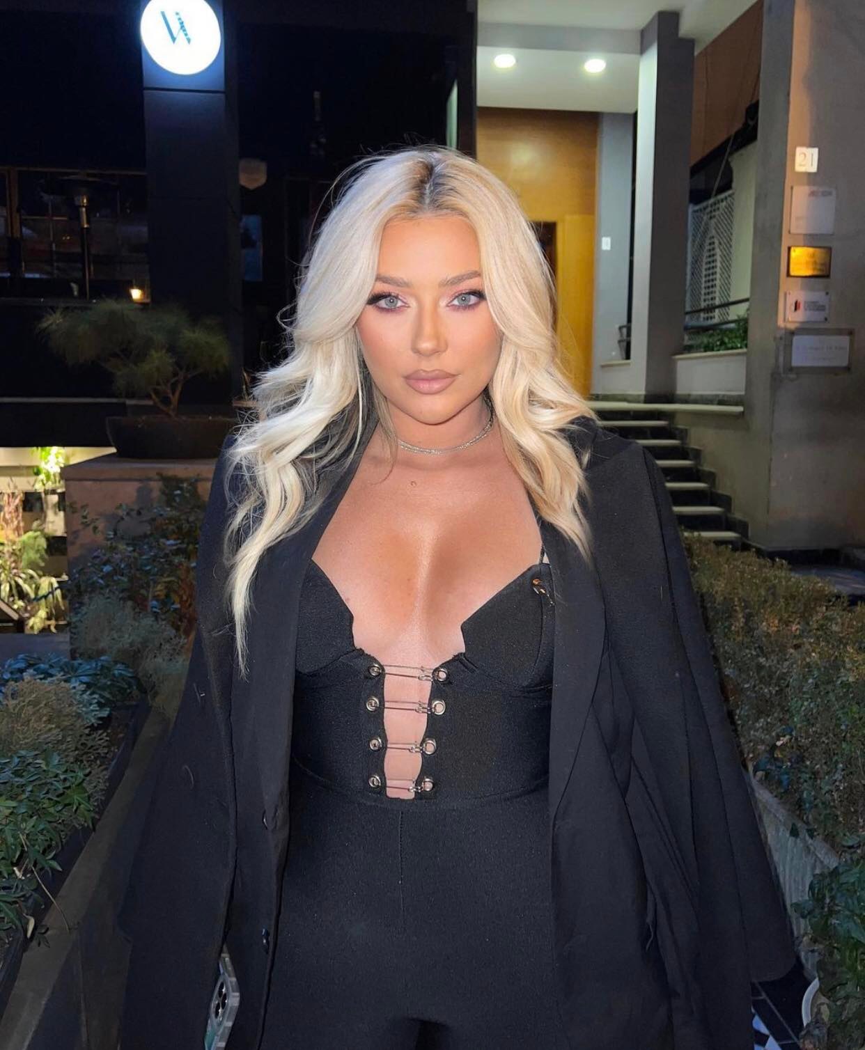 Pas pjesëmarrjes në Eurovision, Ronela Hajati del me një tjetër reagim: “Mos e merrni seriozisht ju lutem”