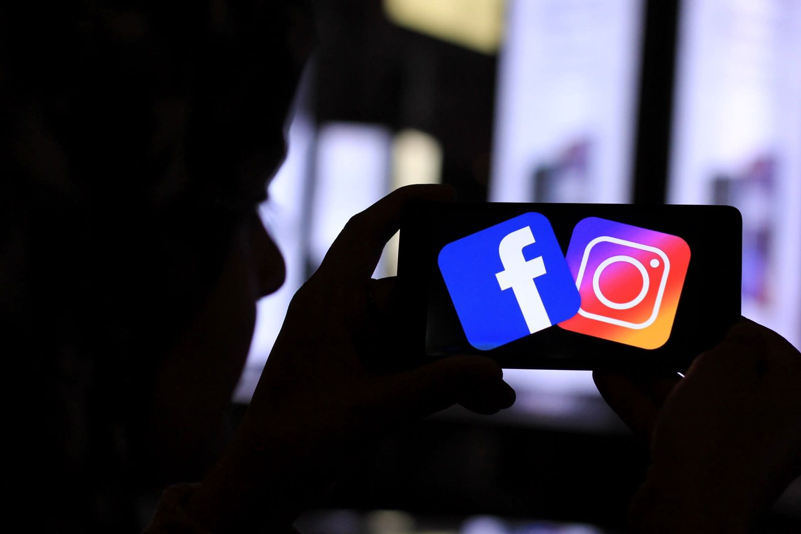 Pas heqjes së të drejtës për abort, Facebook dhe Instagram marrin vendimin e papritur