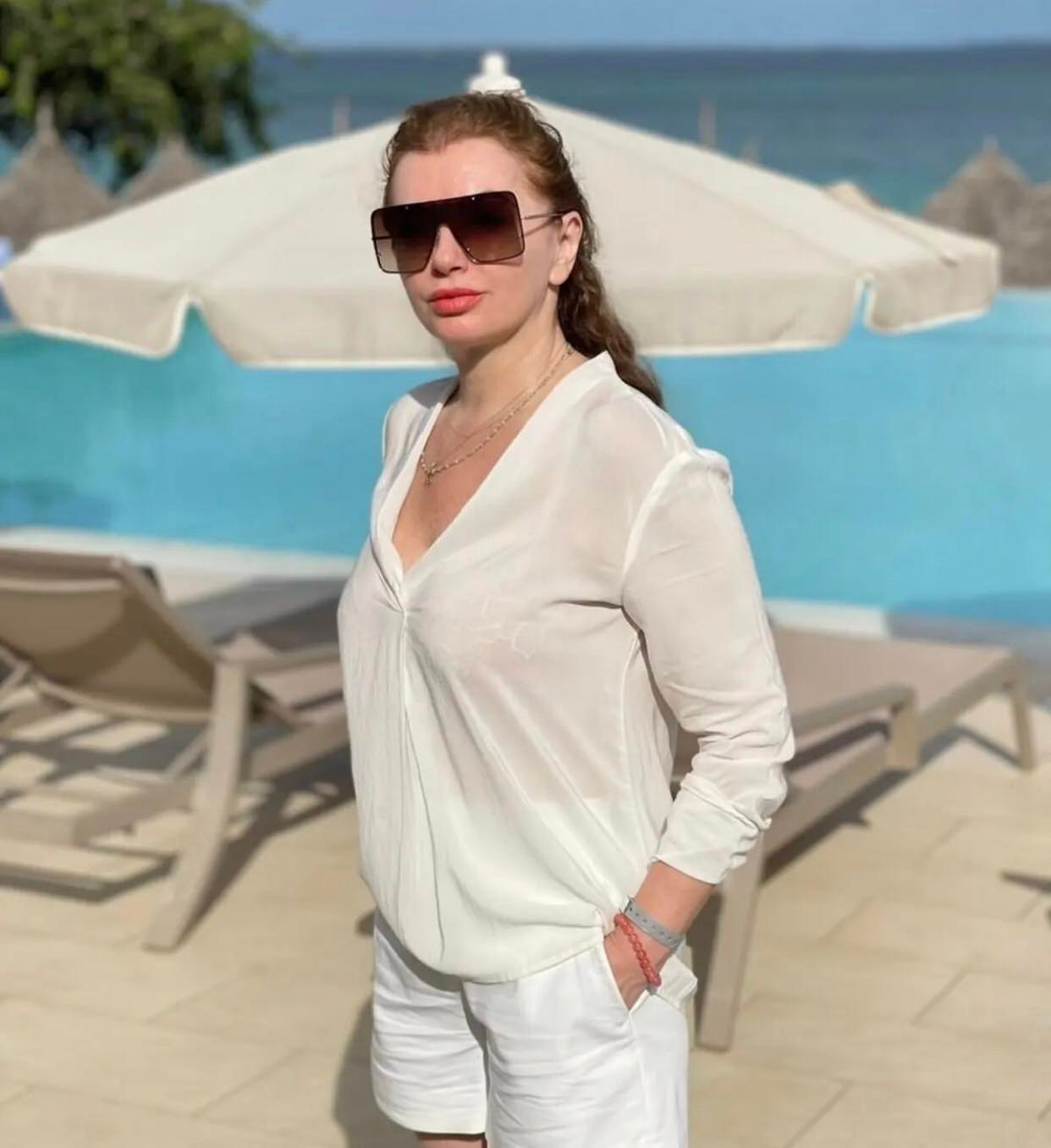 “Vdekja e babait, momenti më i vështirë”, këngëtarja e njohur shqiptare rrëfehet me lot në sy!