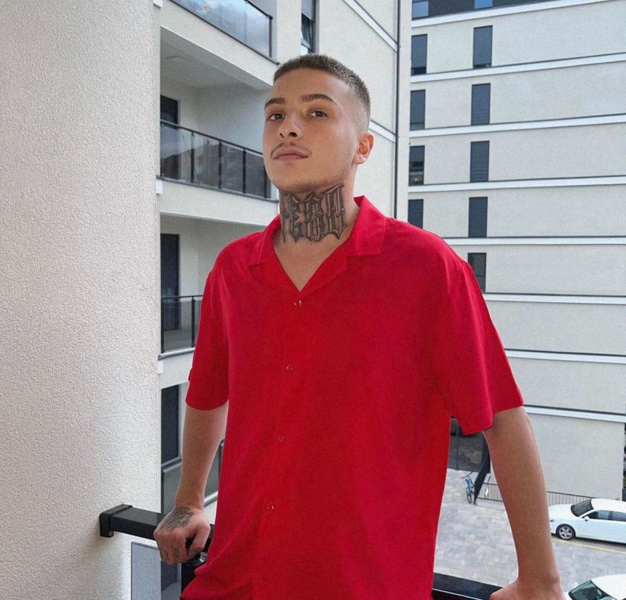 Si ndodhi ngjarja? Avokati i Feros zbulon detaje: Ai u provokua nga një këngë e Unikkatil-it