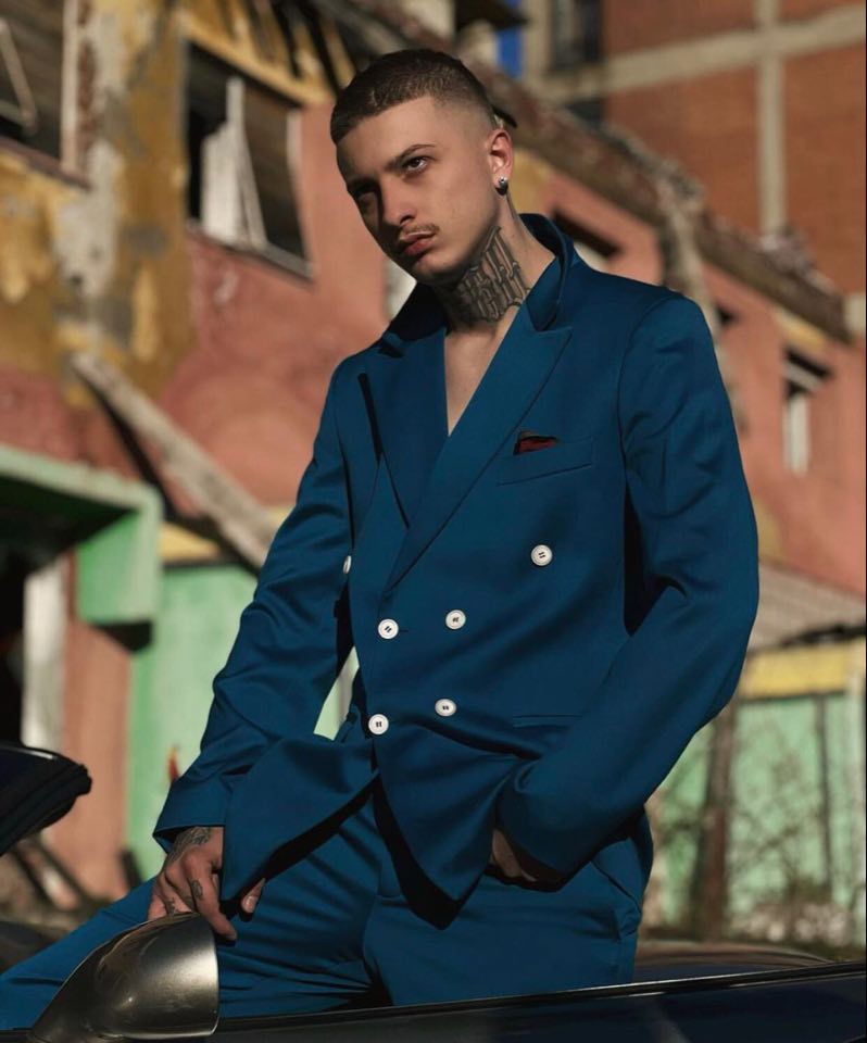 Fero në paraburgim, por çfarë po ndodh me Instagram-in e tij?