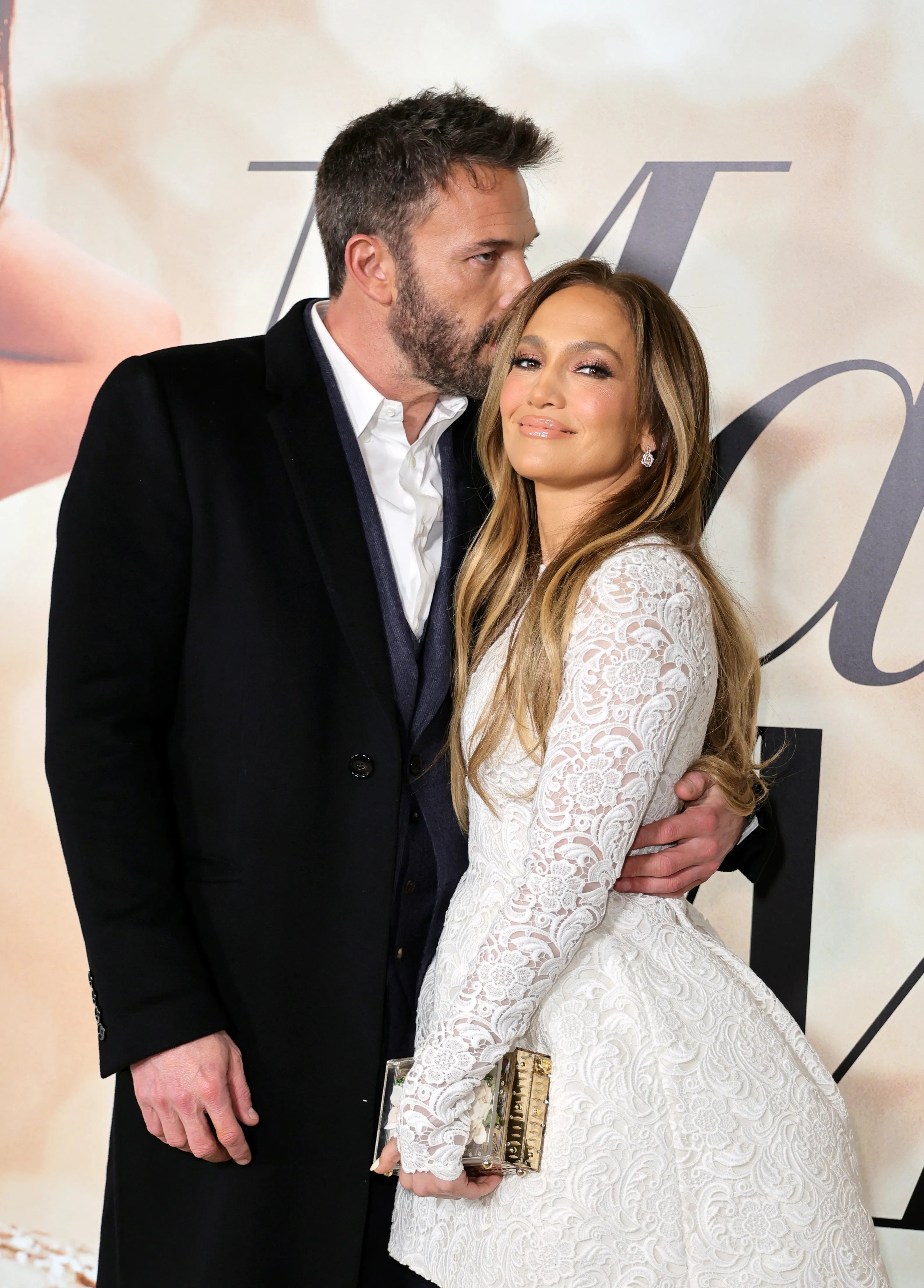 Ben Affleck shfaqet i përlotur teksa darkon me Jennifer Lopez, çfarë po ndodh me çiftin?
