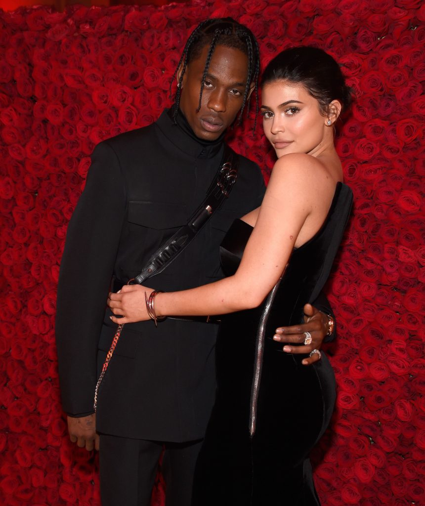 U tha se tradhtoi Kylie-n me ish-in, reagon ashpër Travis Scott