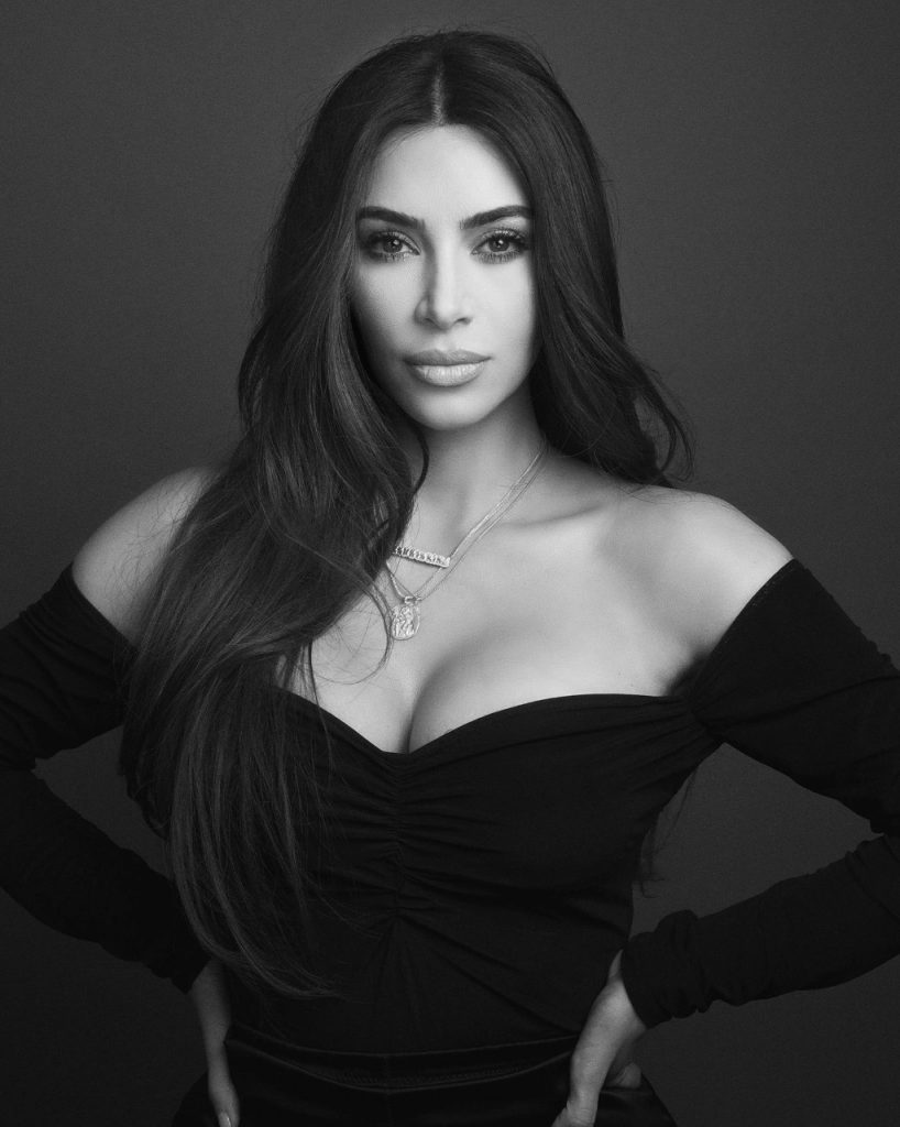 Skemë mashtrimi për kriptomonedhat, Kim Kardashian përfundon në “duart e drejtësisë!” Të gjitha akuzat që rëndojnë mbi 41-vjeçaren