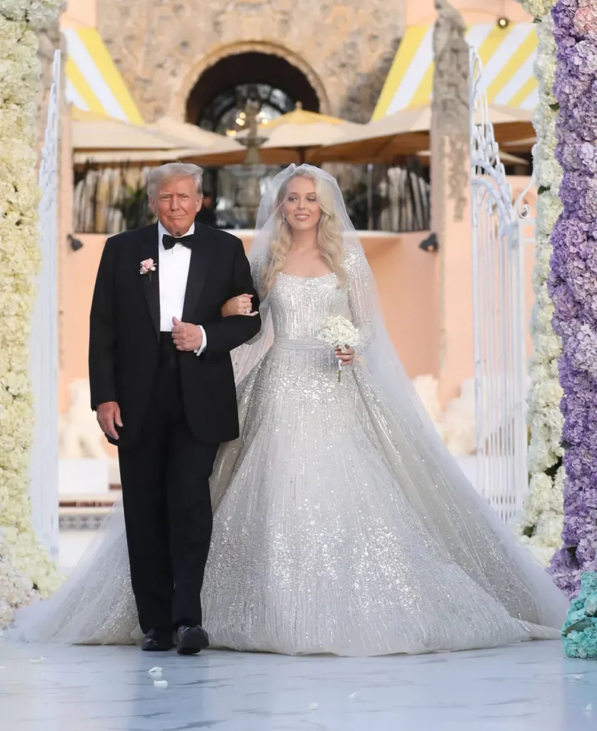 Fotot me Donald Trump, fustani dhe ceremonia madhështore: Brenda dasmës së Tiffany Trump dhe milionerit libanez
