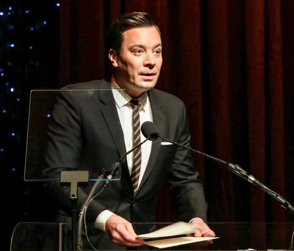 E bënë të vdekur në “Twitter”, Jimmy Fallon kërkon “sqarim” nga Elon Musk