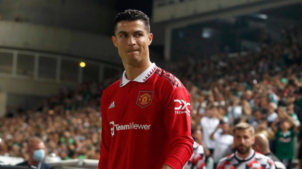 Cristiano Ronaldo mbetet pa ekip! Manchester United zyrtarizon largimin e futbollistit