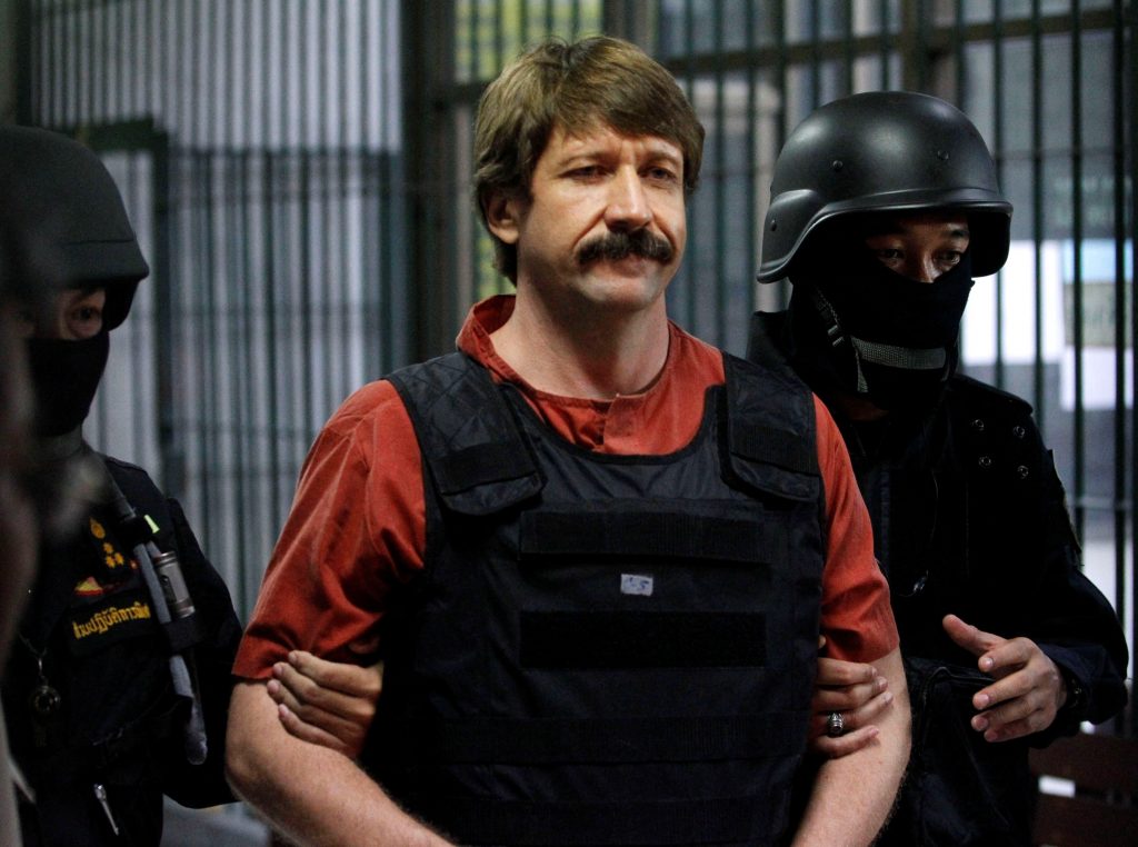 Viktor Bout flet pas lirimit: “Ne nuk i lëmë njerëzit tanë pas, nuk jam i rëndësishëm për politikën ruse”