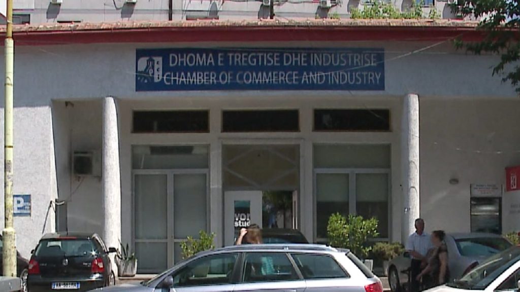 Dhoma Amerikane e Tregtisë publikon Indeksin e Biznesit në Shqipëri: Nuk ka përmirësim në luftën kundër korrupsionit