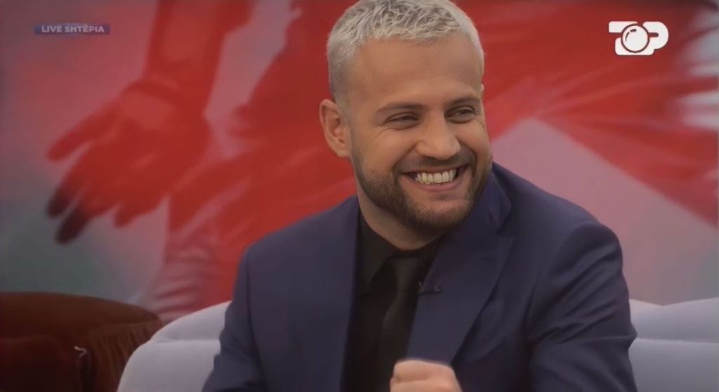 “Më jep forcë të nxjerr Luizin”/ Banorët ‘i luten Zotit’, Tea bën kryqin