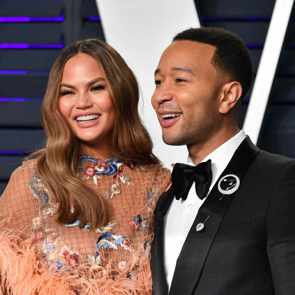 Chrissy Teigen dhe John Legend bëhen prindër për herë të tretë!