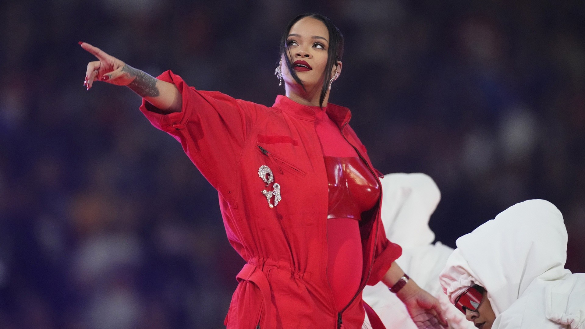 Nuk do ta besoni sa shpenzoi Rihanna gjatë qëndrimit në Arizona për të performuar në “Super Bowl”