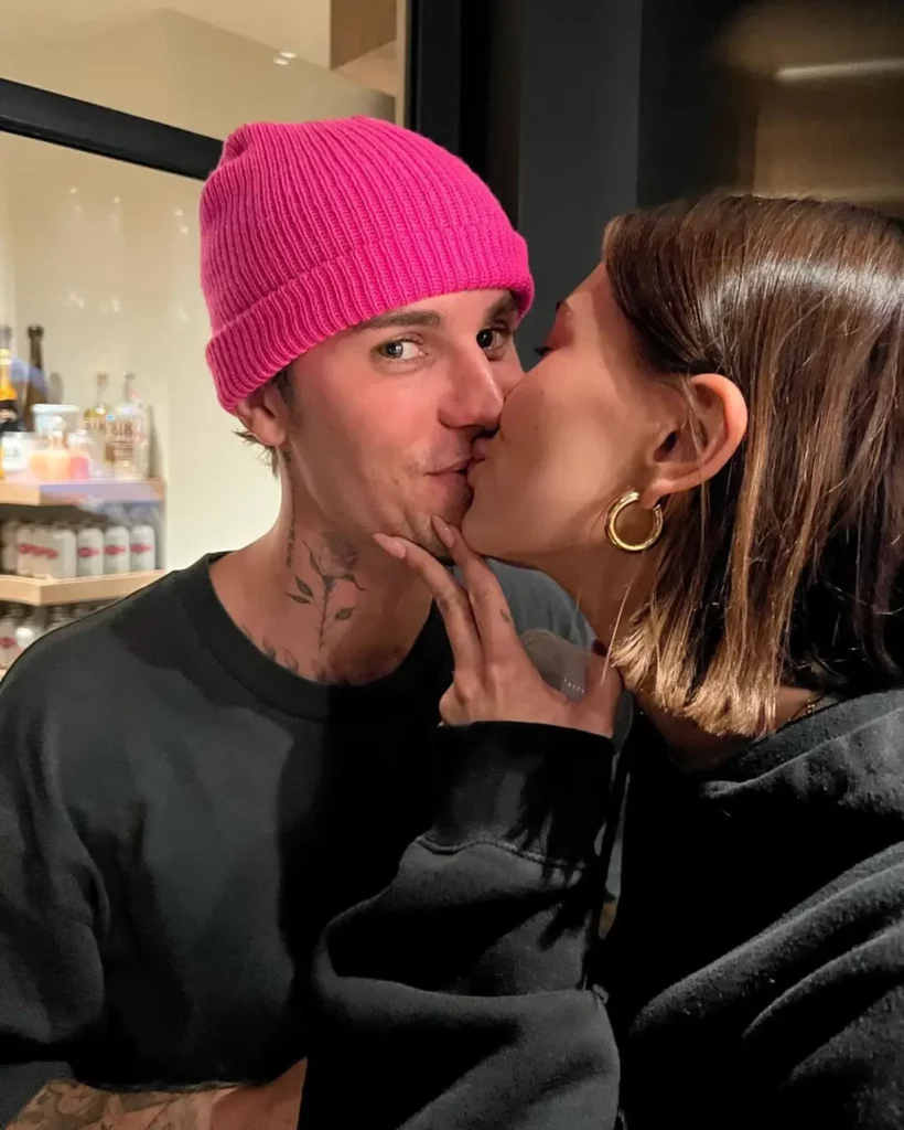 Hailey nuk gjen qetësi! Fansat nuk përmbahen në fotot e saj me Justin Bieber