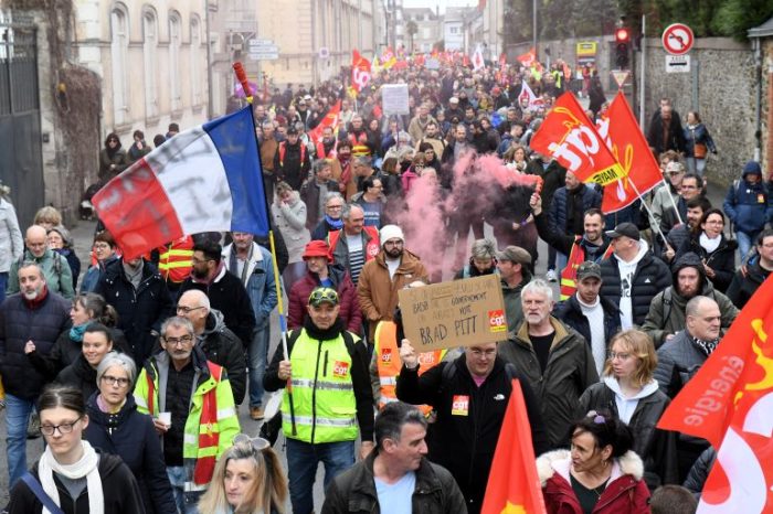 Franca: Shembulli që protestat vërtet funksionojnë (por francezët nuk protestojnë për “Big Brother Vip”)