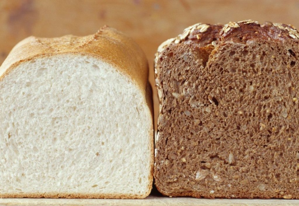 Cila është më e shëndetshme, buka e bardhë apo e zezë?