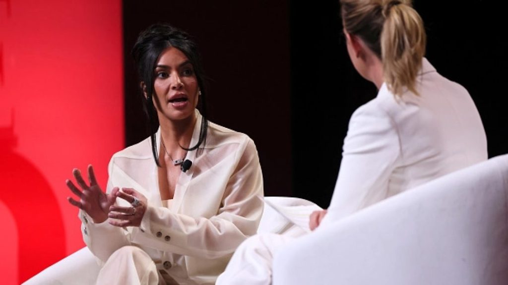 Kjo gjë mund ta bëjë Kim Kardashian të heqë dorë nga fama!