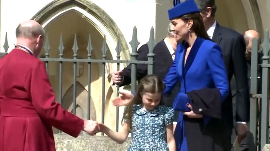 Kate Middleton thyen protokollin mbretëror, ja si u paraqit në shërbimin e Pashkëve