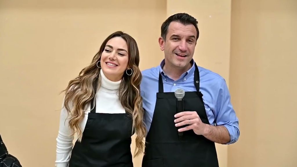 Lali Euro dhe Elvana Gjata shërbejnë iftarin/ Sa ndikojnë këto “shfaqje elektorale” në imazhin e figurave publike?