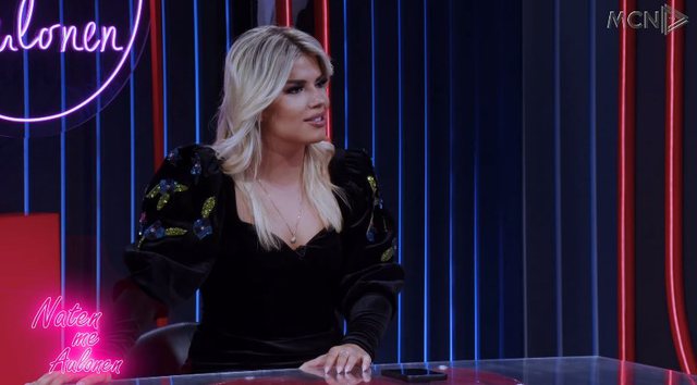 'Tha se nuk tradhton'/ Moderatorja shqiptare: Këngëtari i njohur më ftoi në 12 të natës