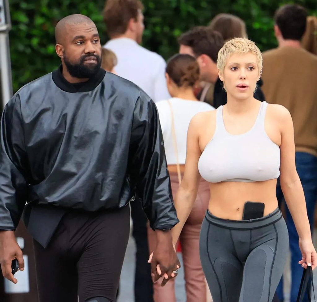Dy muaj pas divorcit me Kim, Kanye i jep fund beqarisë, martohet me stilisten e njohur