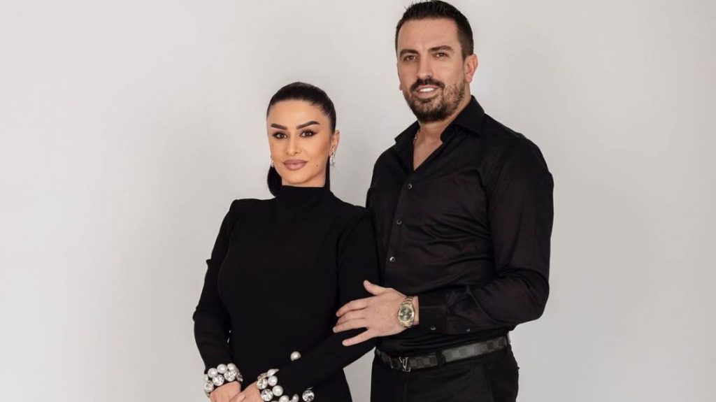 Sa të ëmbël! U bë nënë për herë të dytë, Shkurte Gashi publikon foto të portretit familjar