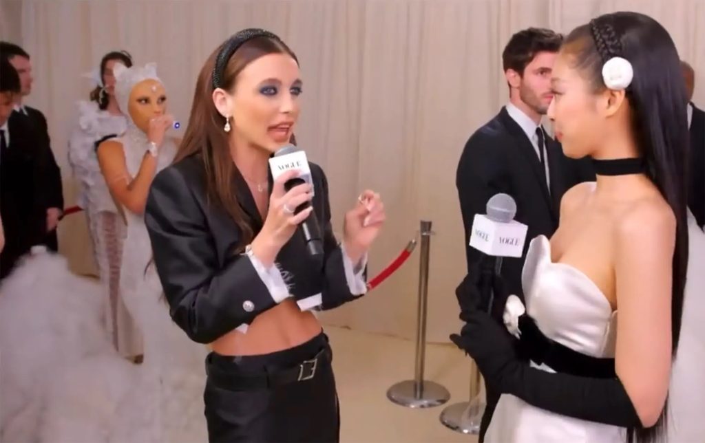“Rebele”/ Doja Cat thyen rregullin kryesor të “Met Gala”, kapet nga kamerat