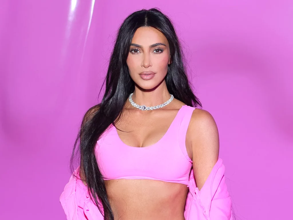 Kim Kardashian hap ‘listën’, zbulon tiparet që i pëlqejnë te një mashkull