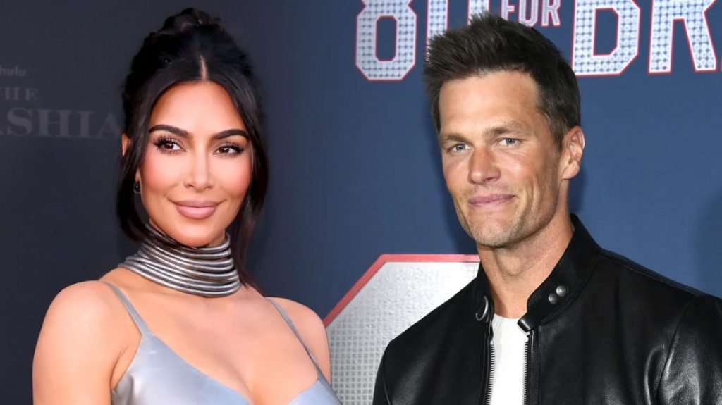 Lëvizja e fundit e Kim Kardashian shton dyshimet për një romancë me Tom Brady
