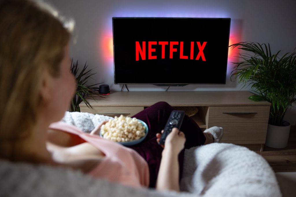 Netflix e bën zyrtare! ‘Me dorë të hekurt’-Kjo është tarifa shtesë që do paguani nëse ndani kodin