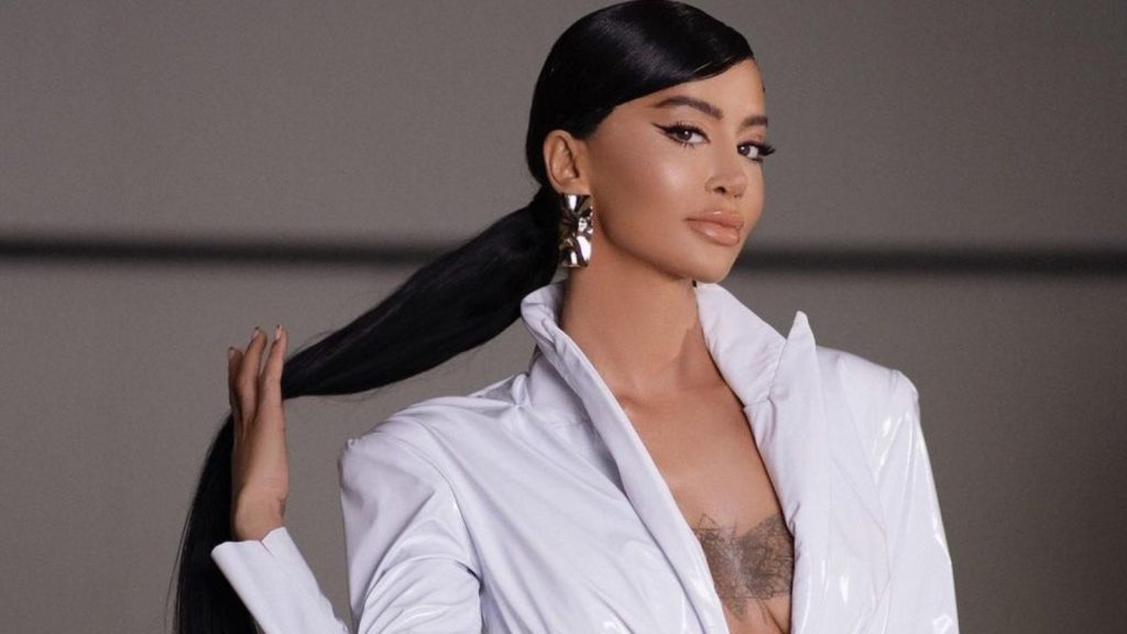 Dafina Zeqiri bëhet nuse?! Këto foto do t’ju konfuzojnë të gjithëve