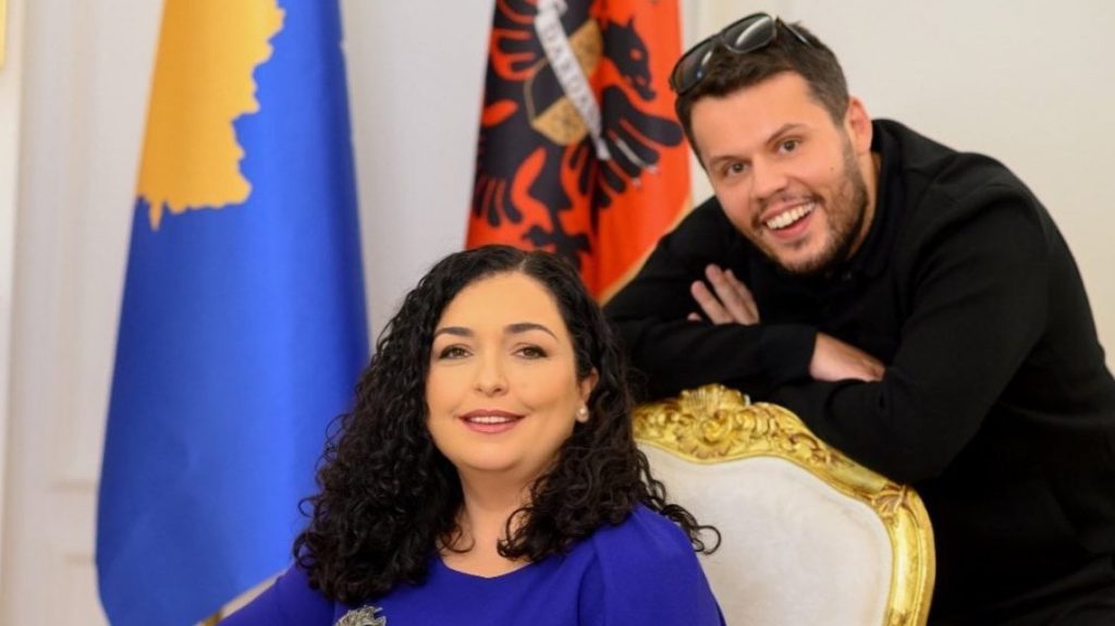 U kap me drogë në Stamboll, Valdrin Sahitit i zhvleftësohet pasaporta diplomatike