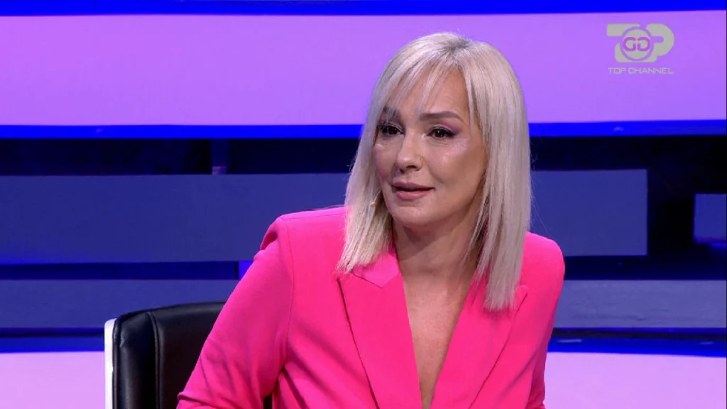 “Të lagur nga mesi e poshtë”/ Monika Lubonja prezanton partnerin e ëndrrave të saj