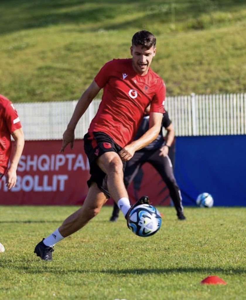 Futbollisti i Kombëtares Shqiptare bëhet për herë të dytë baba!
