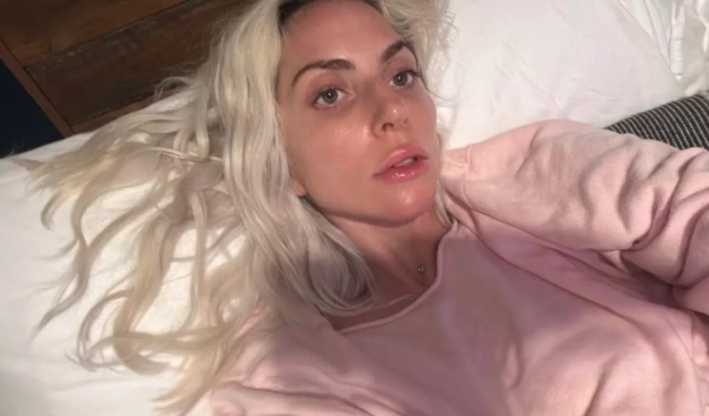 Nuk ka qenë aktive! Lady Gaga ‘hap zemrën’ për fansat, ja letra drejtuar tyre