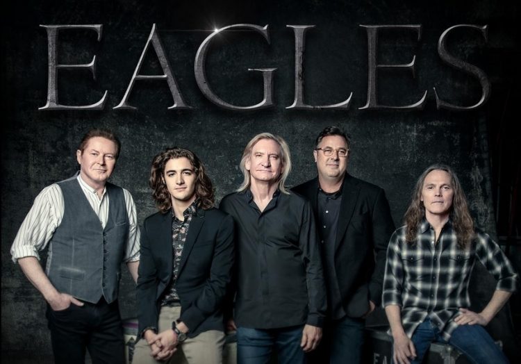 E trishtë! Ndërron jetë vokalisti i grupit ”Eagles”