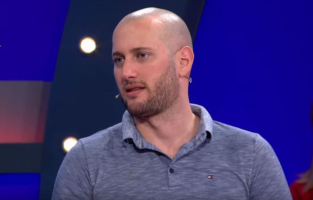 Florjan Binaj për mbajtjen peng të studentëve të mjekësisë: “Kryekëput komunizëm”