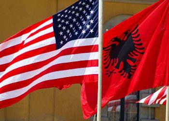 Shënohet sot 101 vjetori i marrëdhënieve diplomatike Shqipëri-SHBA