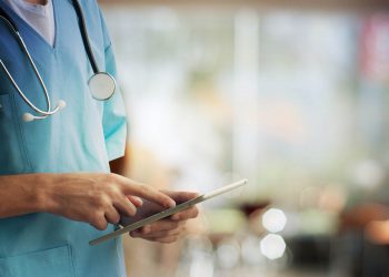 Si sistemi mjekësor po vret njerëz në Shqipëri!