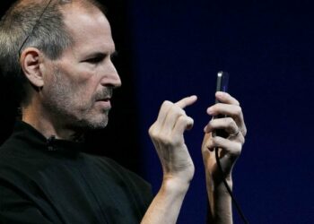 Mënyra e pazakontë si Steve Jobs i intervistonte punonjësit e tij!