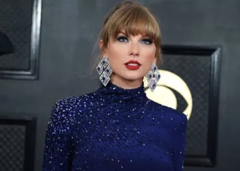 Fuqia e fansave! Ja çfarë bënë ata kur shikuan Taylor Swift