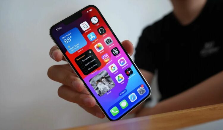 Butoni i mbylljes së telefonatës do të ketë një tjetër pozicion në iOS 17