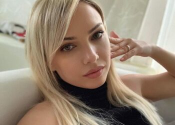 Komenti epik i ditës është ky i Xhemi Shehut, në foton e Olta Gixharit