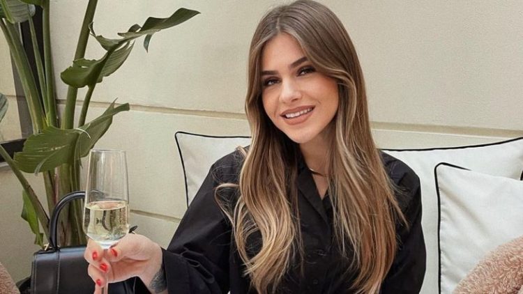 I përplasin makinën, Sarah Berisha gjen një shënim nga ‘autori’