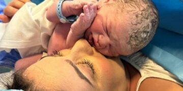 Delinda Disha bëhet nënë për herë të dytë, zbulon emrin e të voglit!