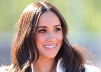 Çfarë po ndodh me Meghan? Fotografohet me një byzylyk kundër stresit