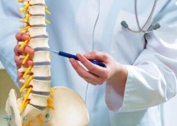 Ja kur ndodh dhimbja e shtyllës kurrizore