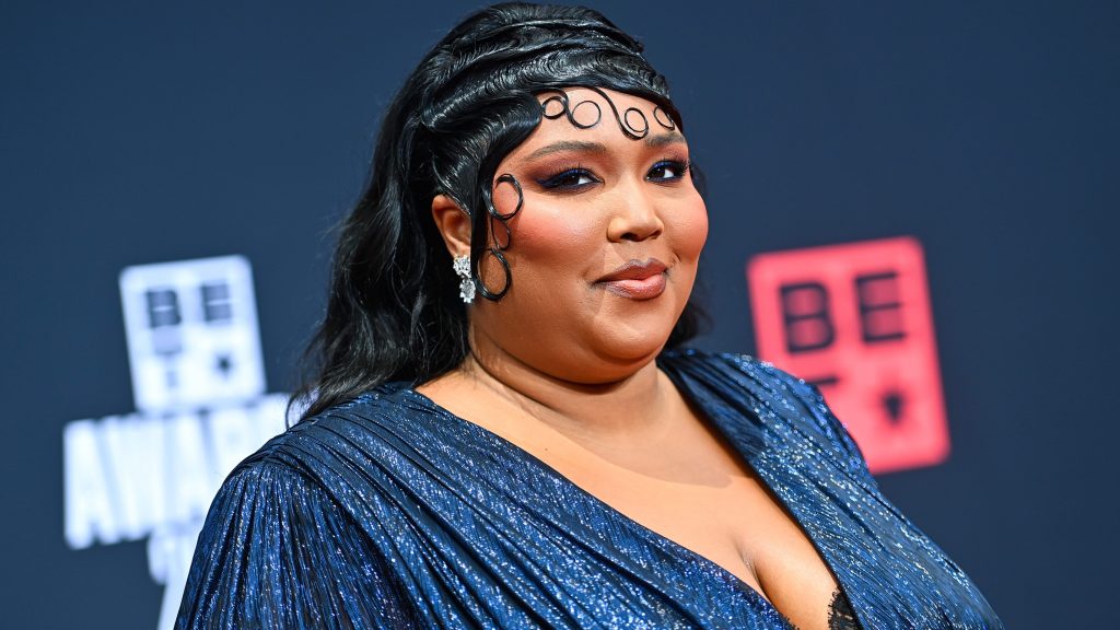 UPS! Lizzo paditet nga tre ish-balerinat për ngacmim seksual