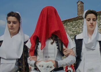 Dyshonin në virgjërinë e saj, nuses tentojnë t’i fusin duart në prizë!