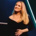 Adele emocionohet kur zbulon gjininë e foshnjes së fanses së saj