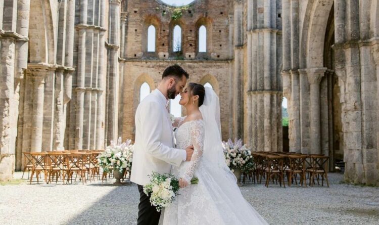 Sa të bukura! Arbana Osmanit i mbërrijnë fotot e dasmës